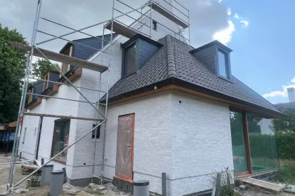 Bigger view of Steenstrips installatie